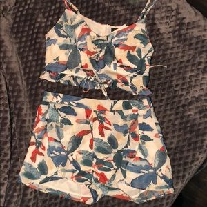 ⭐️NEW WITH TAGS⭐️ Two Piece Short Set